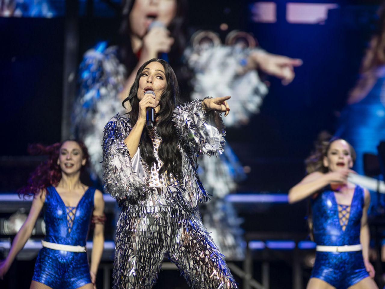 Cher Neu Rachel Hiew Taenzerinnen 930x680