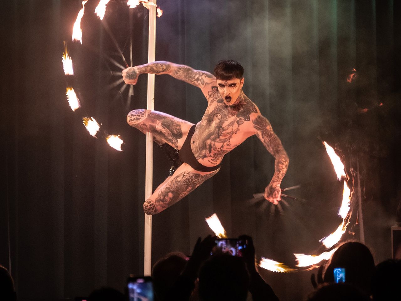 Pulverfass Cabaret Hambur
