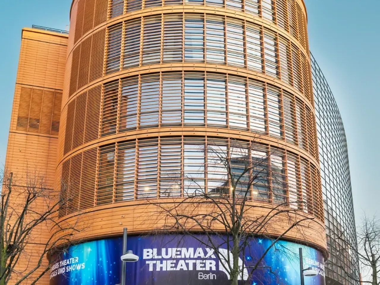 BlueMax Theater Berlin